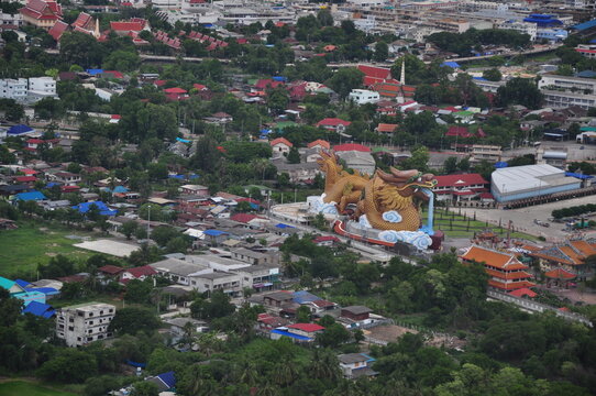 Take a helicopter ride to see the Suphanburi attractions.