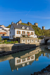 Obraz premium Village Esch sur Sure in Luxembourg
