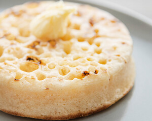 Buttered Crumpet 