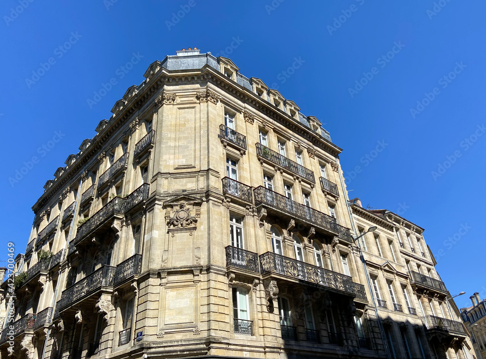 Canvas Prints Immeuble ancien à Bordeaux, Gironde