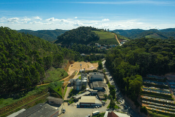 Fotografia aérea da COOPEAVI em Santa Maria de Jetibá, Espírito Santo, Brasil.