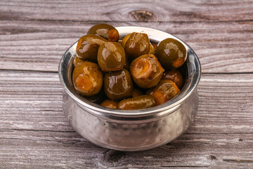 Marinated feijoa in the bowl