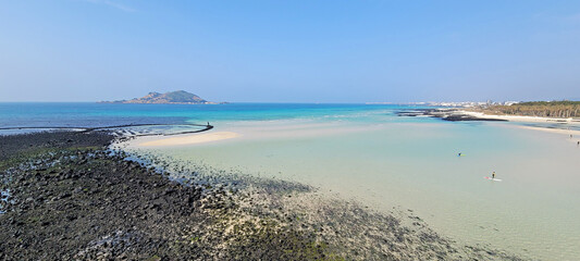 Geumseong Beach, an invincible beach, an emerald sea