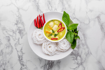 Rice Noodles with Green Curry Meatballs