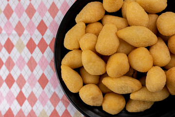 Prato de salgadinho sortidos - Salgadinho de festa