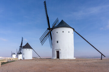 Fototapeta na wymiar the windmills of La Mancha in the hills above San Juan de Alcazar