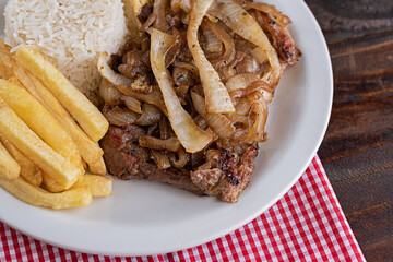 Refeição - Prato Feito - Filé de contra-filé, arroz, farofa e batata frita