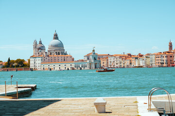 Naklejka premium landscape with basilica di santa maria della salute