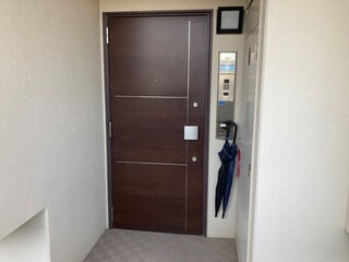 マンションの玄関