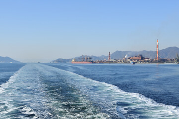 呉市の海の沖