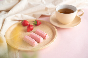 ストロベリー　チョコレート