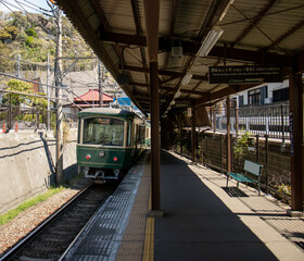 鎌倉　極楽寺駅プラットホーム