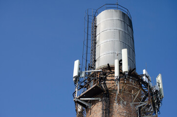 4 g antennas on a brick tower
