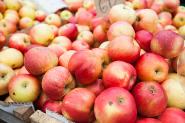 organic apples ready for sale at local farmers market