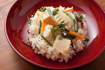 山菜炊き込みご飯