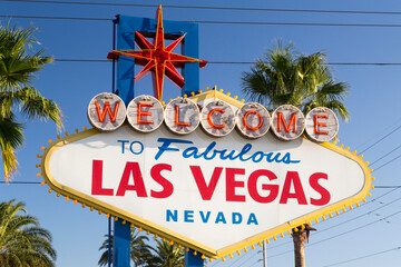 Welcome to Fabulous Las Vegas sign - 423934099