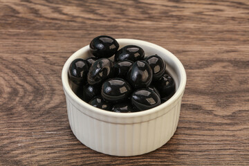 Black olives in the bowl