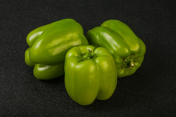 Green sweet bell pepper heap