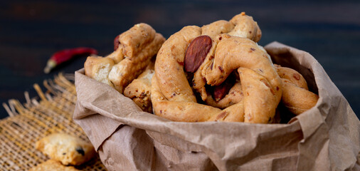 Neapolitan food taralli spicy cookies