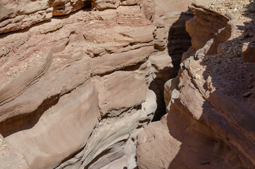 mountains and rocks for desktop background and screensaver