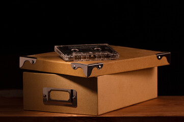 Caja retro para guardar casetes