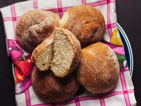 bread sprinkled with flour