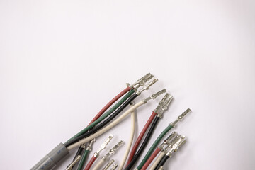 【電線加工】ピン端子・コンタクト圧着済みの電線【工業】