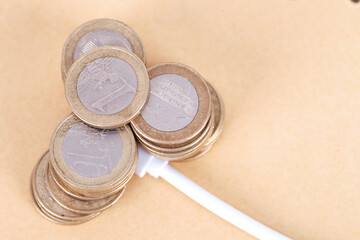 Charging euro coins