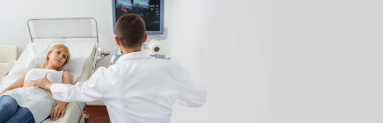 Fototapeta premium The pregnant lady pacient at ultrasonography examination