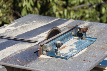 working woodworking machine, machine tool, dangerous equipment, woodworking, furniture production, circular saw