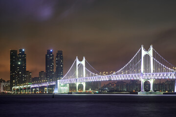 Obraz premium bridge in night