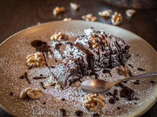 Part de brownie simple avec petite déco