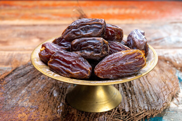 Dried sweet sugar free dates medjoul fruits from Israel