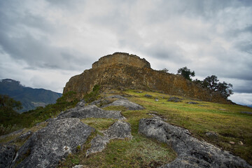 Fototapeta na wymiar Kuélap es un importante sitio arqueológico pre inca ubicado en los Andes nor orientales del Perú.