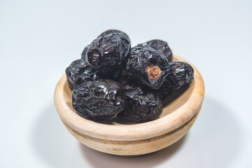 Ajwa dates is a soft dry variety of date fruit from Saudi Arabia. It is cultivated at Madina Tayyiba. A delightful, soft and fruity dates with fine texture. The Prophet’s favorite dates.