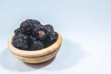 Ajwa dates is a soft dry variety of date fruit from Saudi Arabia. It is cultivated at Madina Tayyiba. A delightful, soft and fruity dates with fine texture. The Prophet’s favorite dates.