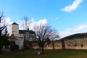 Fototapeta na wymiar Burggarten, Burg Kraniachberg