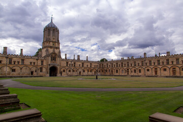 Fototapeta premium Wide shot of the Quadrangle at Oxford