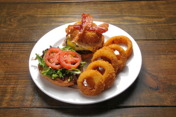 Cheeseburger and Onion Rings
