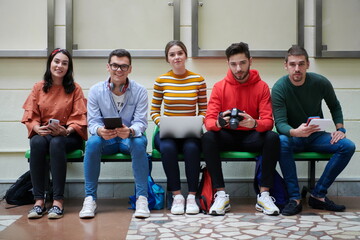 students use modern technology in school to create projects