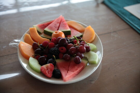 FRUIT PLATTER