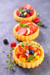 fruit tart- assorted of fruit cake