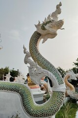 dragon statue