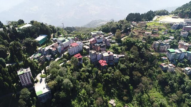 Pelling en Inde dans l' &eacute;tat du Sikkim vue du ciel