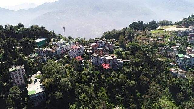 Pelling en Inde dans l' &eacute;tat du Sikkim vue du ciel