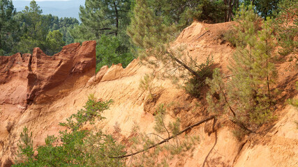 Les carrières d'ocre du Luberon
