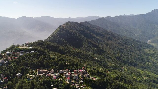 Pelling en Inde dans l' &eacute;tat du Sikkim vue du ciel