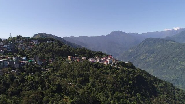 Pelling en Inde dans l' &eacute;tat du Sikkim vue du ciel