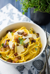 Spaghetti Carbonara with Bacon