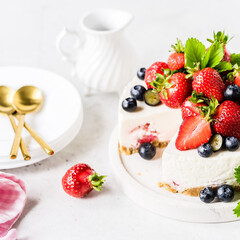 No Bake Strawberry Cheesecake